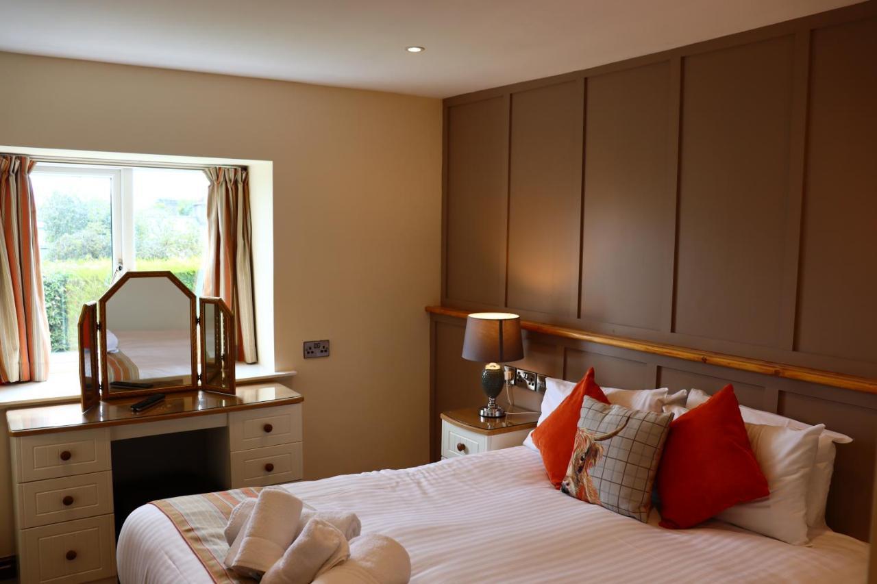 Lion Hotel & Studio Apartments Criccieth Εξωτερικό φωτογραφία