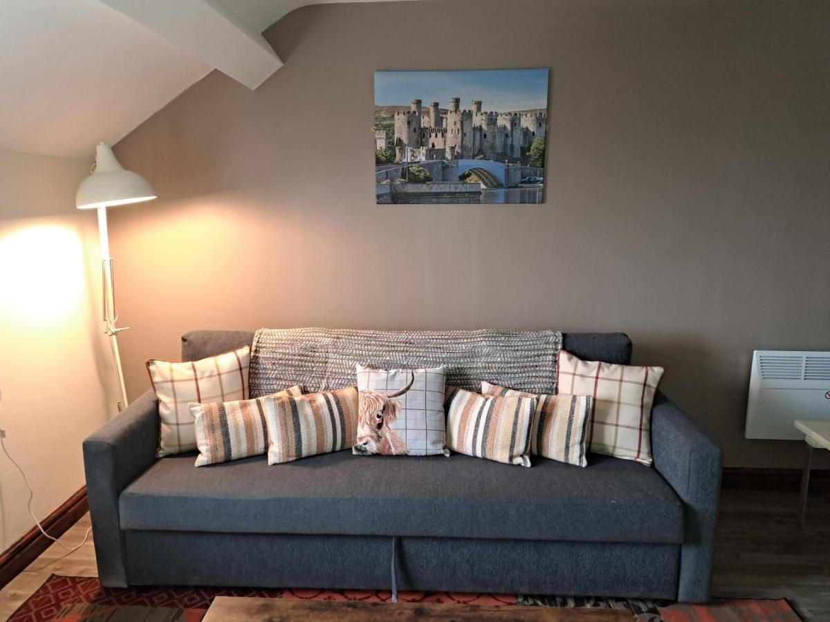 Lion Hotel & Studio Apartments Criccieth Εξωτερικό φωτογραφία