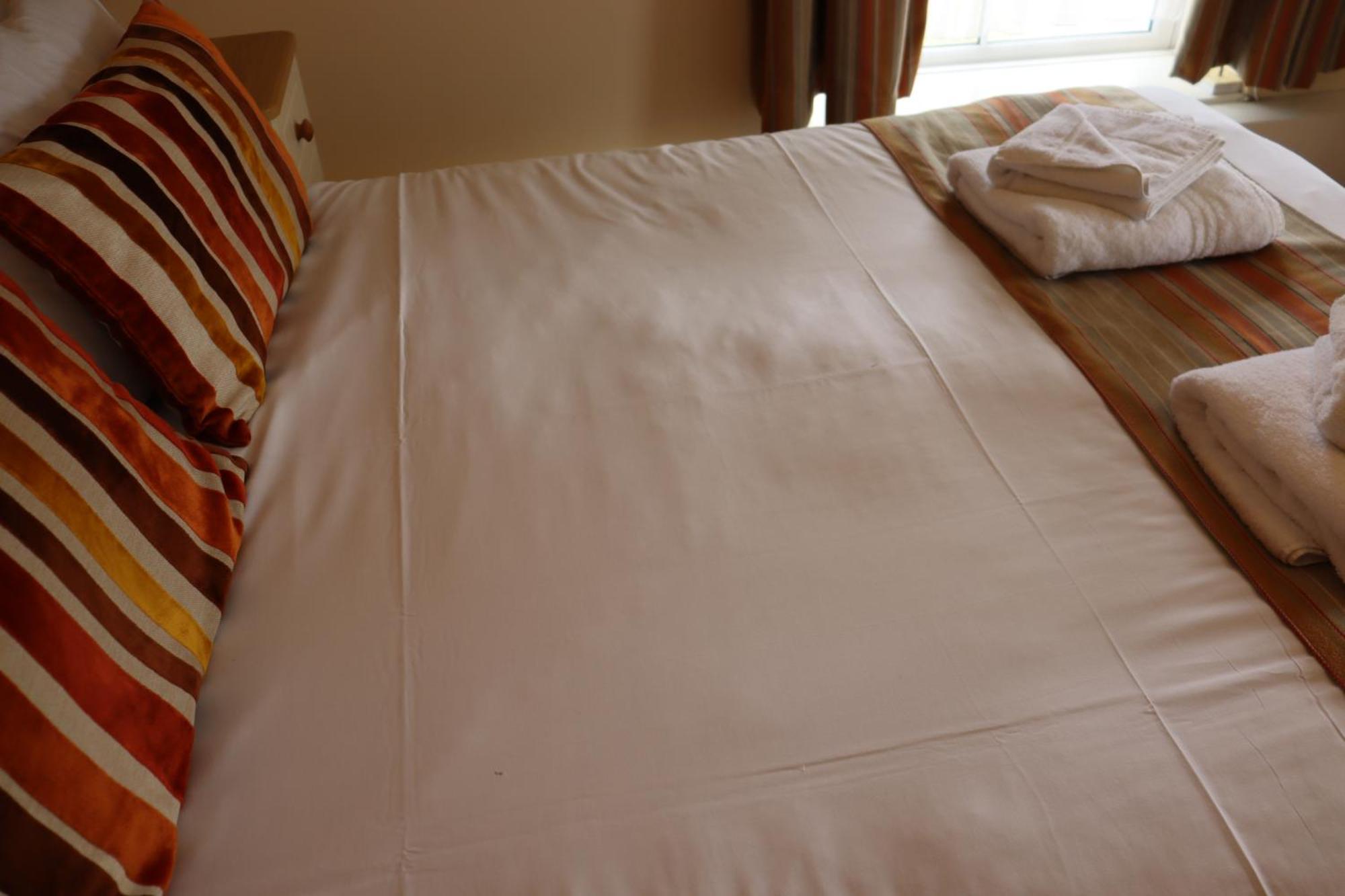 Lion Hotel & Studio Apartments Criccieth Εξωτερικό φωτογραφία