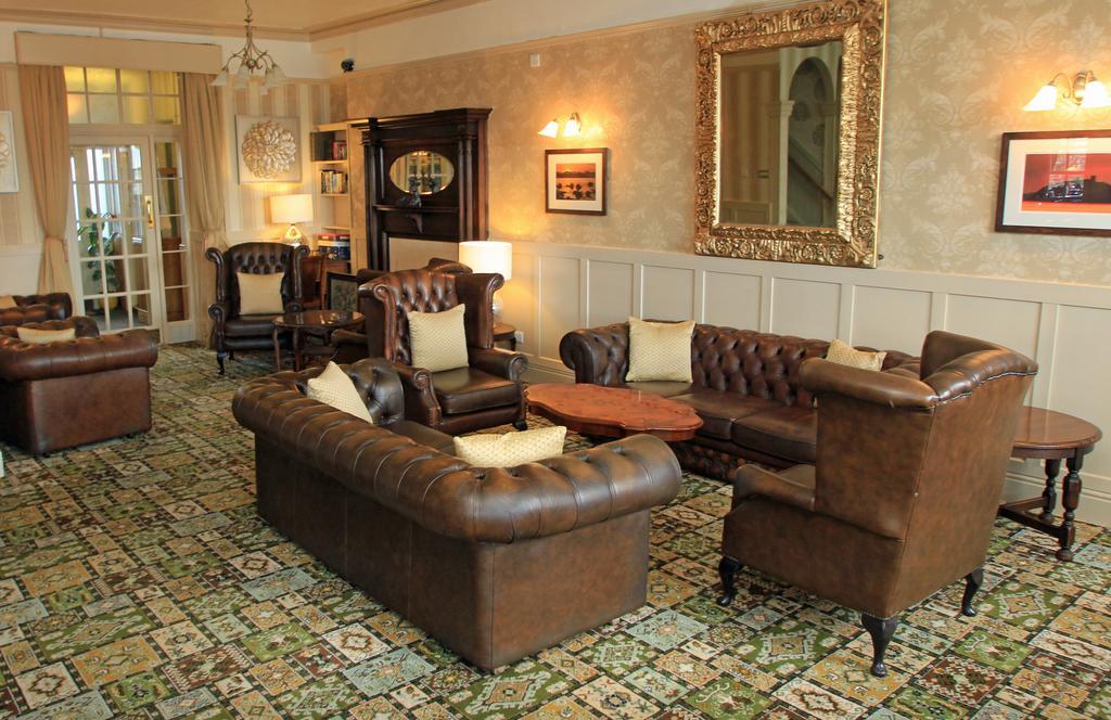 Lion Hotel & Studio Apartments Criccieth Εξωτερικό φωτογραφία