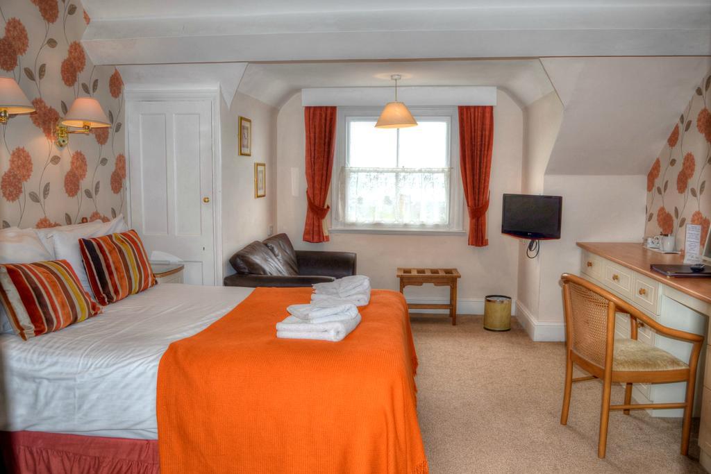 Lion Hotel & Studio Apartments Criccieth Εξωτερικό φωτογραφία