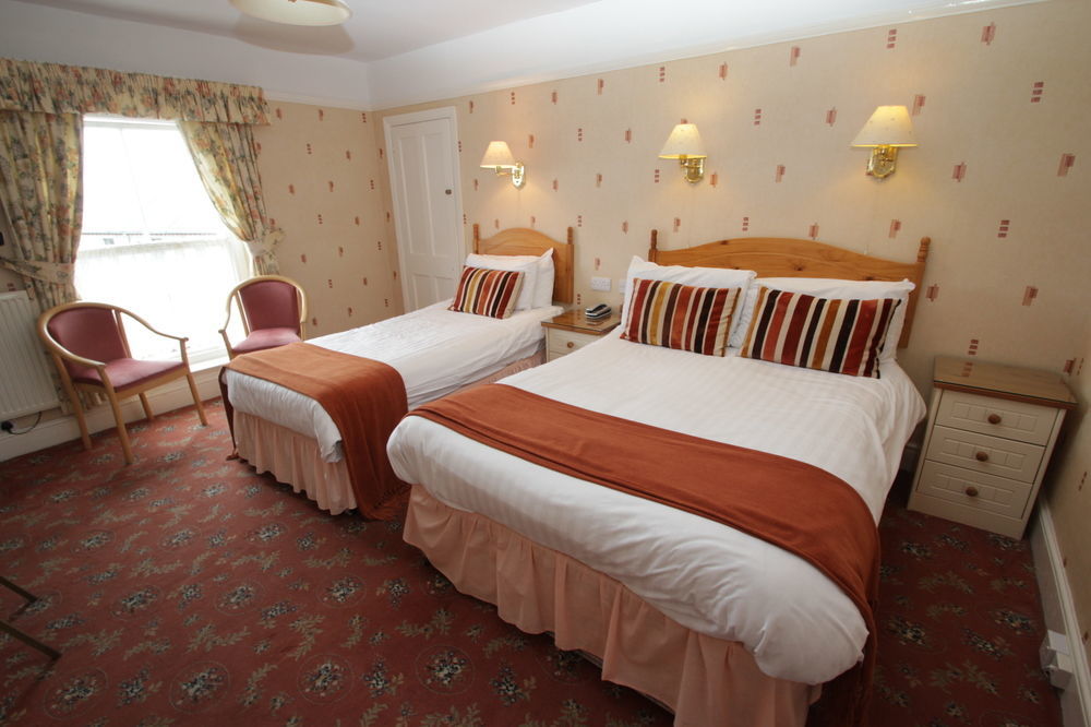 Lion Hotel & Studio Apartments Criccieth Εξωτερικό φωτογραφία