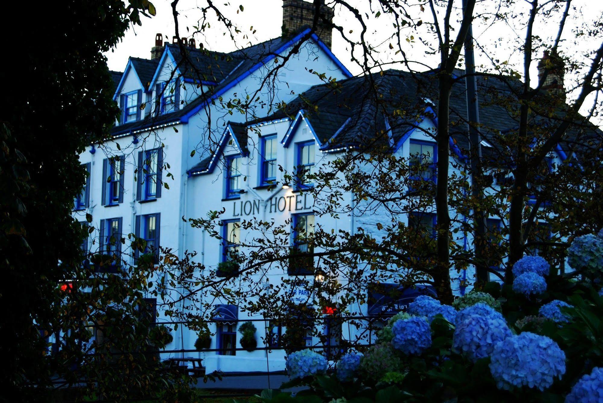 Lion Hotel & Studio Apartments Criccieth Εξωτερικό φωτογραφία