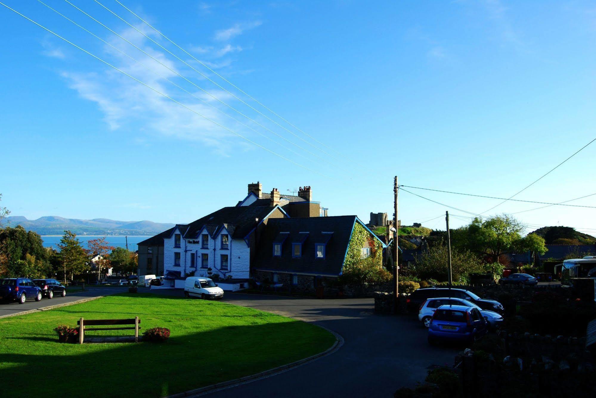 Lion Hotel & Studio Apartments Criccieth Εξωτερικό φωτογραφία