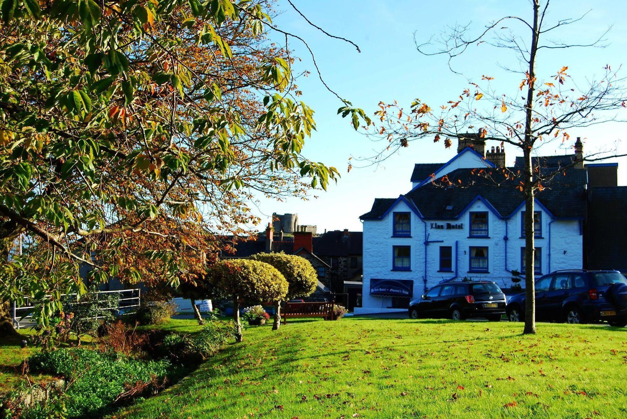 Lion Hotel & Studio Apartments Criccieth Εξωτερικό φωτογραφία